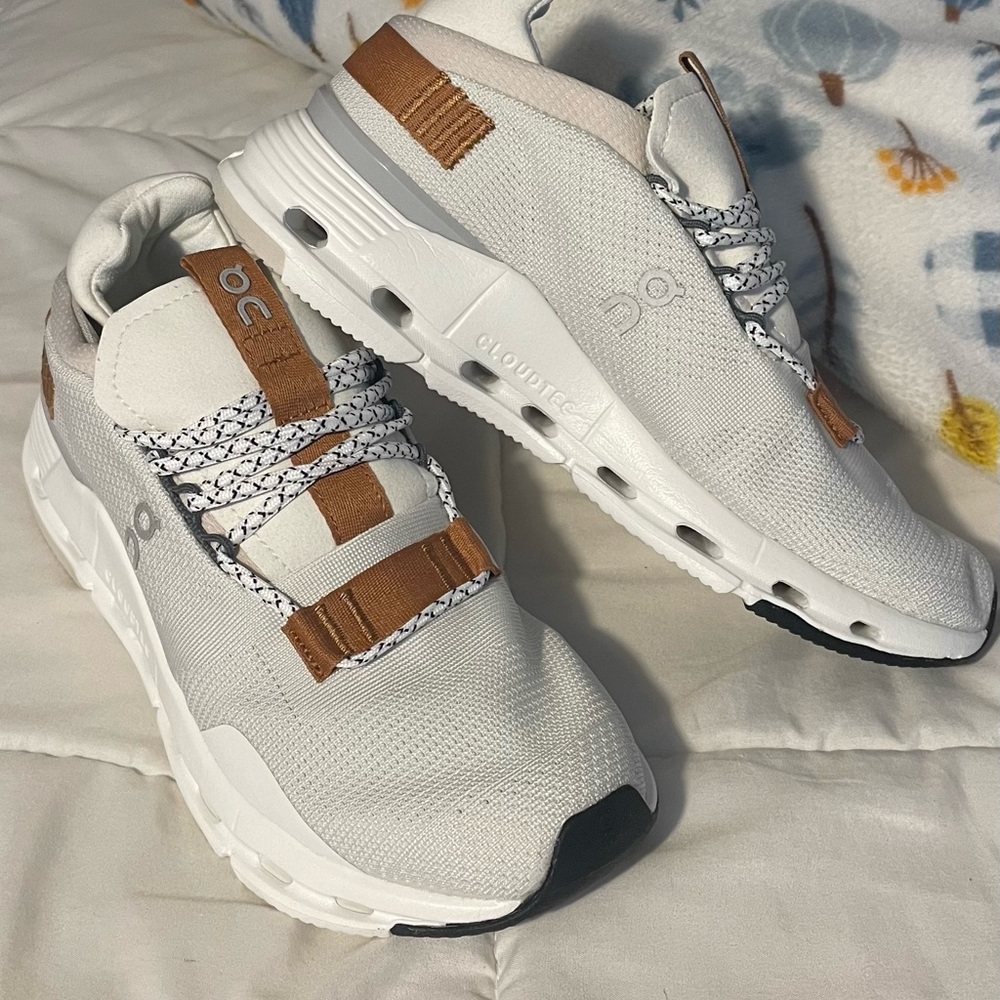 NWOT On Cloud Nova White | Pearl